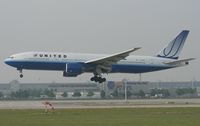 N772UA @ MUC - United - by Luigi