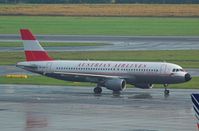 OE-LBP @ LOWW - AUSTRIAN - by Delta Kilo