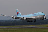 HL7448 @ VIE - Boeing 747-4B5F (SCD) - by Juergen Postl