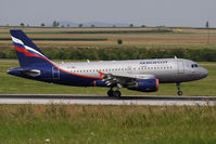 VP-BWL @ VIE - 2004 Airbus A319-111 - by Juergen Postl