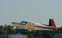 N4789H @ KOSH - Mooney M20J