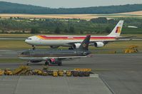 F-OHGV @ LOWW - Royal Jordanien A320-232 - by Delta Kilo