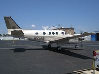 N3218P @ M01 - N3218P BEECH C90A KING AIR