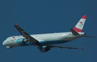 OE-LBE @ LOWW - AUSTRIAN - by Delta Kilo