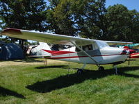 N7502T @ KOSH - Cessna 172