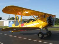 N52127 @ M01 - N52127 Stearman E75