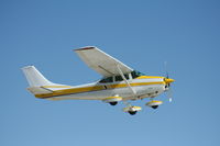 N20972 @ KOSH - Cessna 182