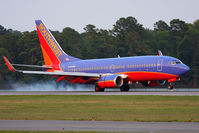 N485WN @ ORF - Southwest Airlines N485WN (FLT SWA2780) from Orlando Int'l (KMCO) landing on RWY 23. Former bearer of the Southwest Loves Kidd's Kids logo.