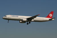 TC-JMD @ EBBR - arrival of flight TK1937 to rwy 25L - by Daniel Vanderauwera