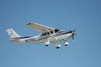 N1710G @ KOSH - Cessna 182