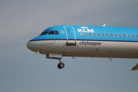 PH-OFG @ EBBR - descending to rwy 25L