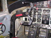 N6080 @ YIP - Left Hand side View Of Cockpit - by ERIK BILLING