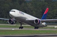 N152DL @ LSZH - DELTA - by Delta Kilo