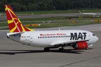 Z3-AAH @ ZRH - MAT Macedonian Airlines Boeing 737-522 - by Juergen Postl