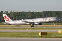 OE-LES @ VIE - Fly Niki Airbus 321 - by Yakfreak - VAP