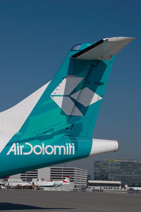 I-ADLP @ VIE - Air Dolomiti ATR42 - by Yakfreak - VAP