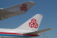LX-OCV @ VIE - Cargolux Boeing 747-400 - by Yakfreak - VAP