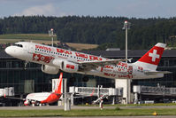 HB-IJM @ ZRH - Airbus A320-214 - by Juergen Postl