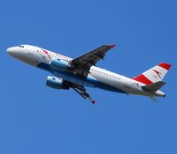 OE-LDD @ LOWW - Austrian Airlines - by Daniel Jany