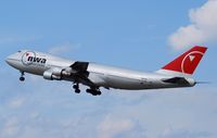 N624US @ LOWW - Northwest B747-200