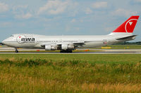 N624US @ LOWW - N624US - Old lady in new livery in vienna