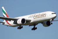 A6-EBN @ NZAA - Emirates 777-300 - by Andy Graf-VAP