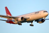 VH-OGQ @ NZAA - Qantas 767-300
