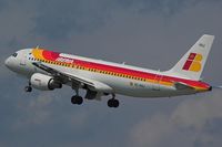 EC-KHJ @ LOWW - Iberia A320-214 - by Delta Kilo