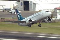 ZK-NGP @ NZWN - Air New Zealand 737-300 - by Andy Graf-VAP