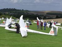 G-DSVN - LS8 with competition number D7 at Dunstable