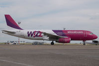HA-LPE @ BUD - Wizzair Airbus 320 - by Yakfreak - VAP