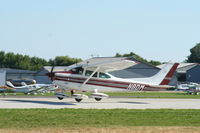 N8DM @ KOSH - Cessna 182
