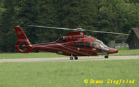 G-WJCJ @ LSGK - Gstaad-Saanen Suisse - by Bruno Siegfried