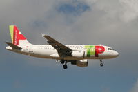 CS-TTC @ EBBR - flight TP604 is descending to rwy 02