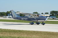N5731T @ KOSH - Cessna 172