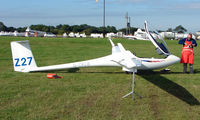 G-CKLB - Competitor in the Midland Regional Gliding Championship at Husband's Bosworth - by Terry Fletcher