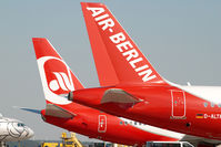 D-ALTK @ VIE - Air Berlin Airbus 320 - by Yakfreak - VAP