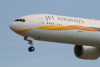 VT-JEC @ EBBR - descending to rwy 25L