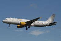 EC-JTR @ EBBR - arrival of flight VY5210 to rwy 25L