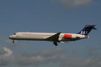 LN-RMP @ EBBR - arrival of flight SK593 to rwy 25L