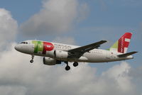 CS-TTB @ EBBR - arrival of flight TP604 to rwy 25L