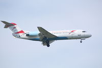 OE-LFL @ LOWW - Fokker F70 landing RWY34