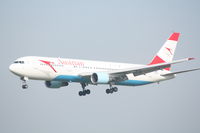 OE-LAW @ LOWW - Boeing 767 landing RWY16