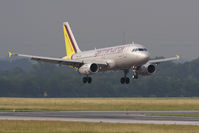 D-AGWG @ VIE - Airbus A319-132 - by Juergen Postl