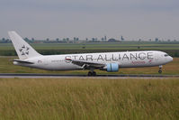 OE-LAT @ VIE - Boeing 767-31A - by Juergen Postl