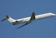 F-GMLU @ LOWW - rare visitor
