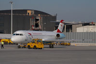 OE-LVH @ VIE - Austrian Arrows Fokker 100 - by Yakfreak - VAP