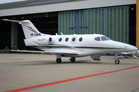 VP-CWW @ CGN - visitor - by Wolfgang Zilske