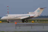 RA-88295 @ VIE - Yakservice Yakovlev 40 - by Thomas Ramgraber-VAP