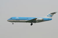 PH-KZK @ EBBR - flight KL1723 is descending to rwy 25L